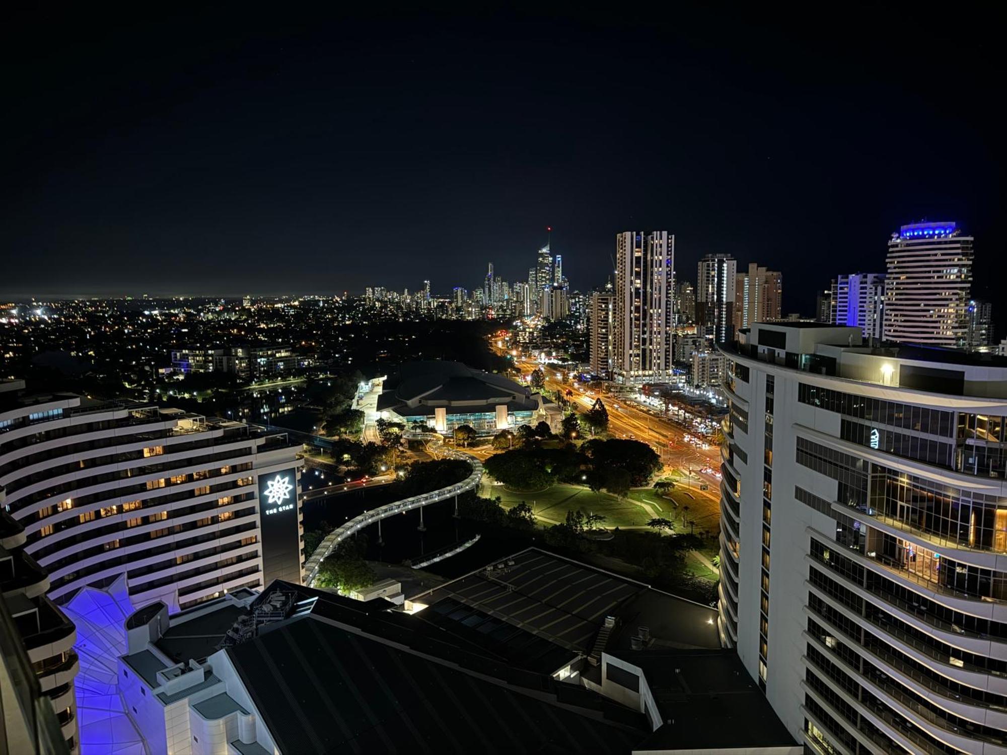 Lamour Ocean View Apartment I In Casino Broadbeach - Free Parking-195Cm Gold Coast Extérieur photo